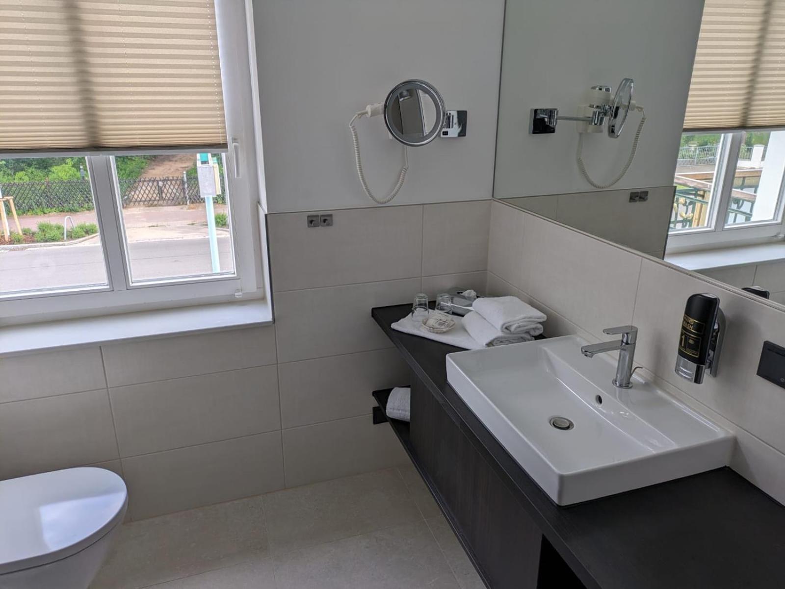 Seehotel Ecktannen Варен Екстер'єр фото
